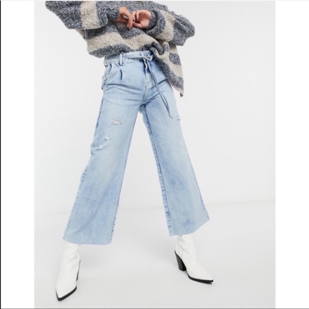 Free People Kinsley Crop Jeans - True Blue